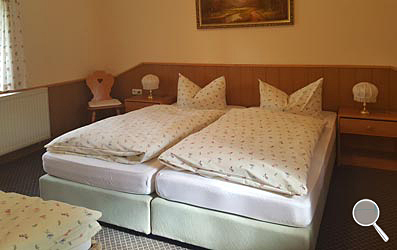 Dreibettzimmer